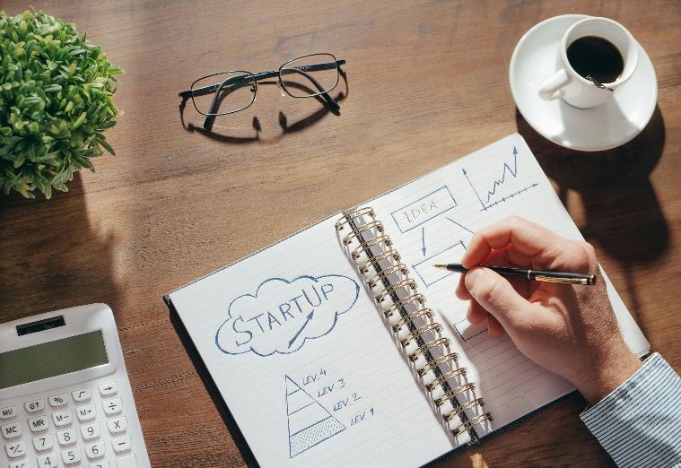 El informe global GEM 2025/2026 advierte brechas estructurales en el ecosistema emprendedor